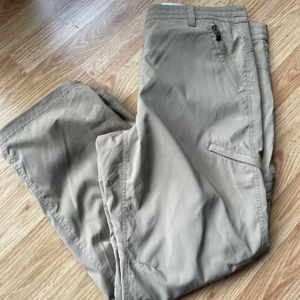 New mens tick resistant pants (size 40)